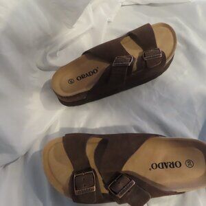 New  Women's Pair of Brown Suede Sandals 7.5/38